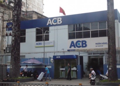 Căn nhà số 446 – 448 Nguyễn Thị Minh Khai, quận 3, TPHCM được ông Quang và bà Khanh cho Ngân hàng ACB thuê.