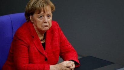  Thử tướng Merkel với gương mặt não nề sau thất bại đàm phán thành lập chính phủ