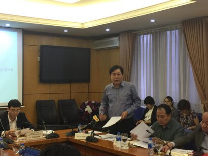  Phó Tổng cục trưởng Tổng Cục thi hành án dân sự Nguyễn Văn Sơn trả lời câu hỏi của phóng viên
