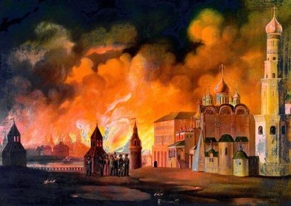  Napoléon từng phá hủy Điện Kremlin nhưng không thành.